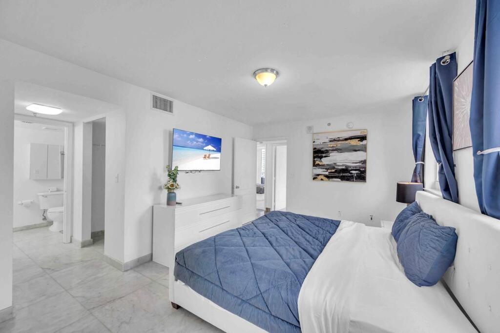 Iconic High Floor 3 Bedrooms In The Heart Of Miami Exterior photo