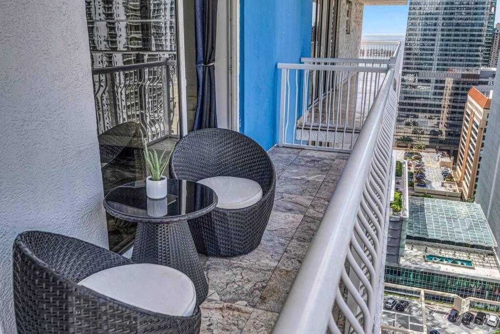 Iconic High Floor 3 Bedrooms In The Heart Of Miami Exterior photo