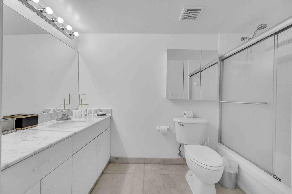 Iconic High Floor 3 Bedrooms In The Heart Of Miami Exterior photo
